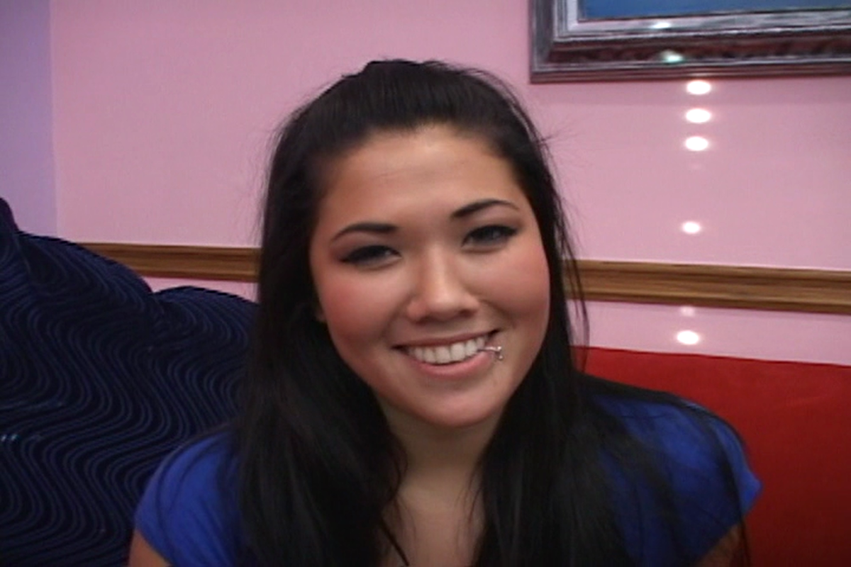 Alexis Malone brunette girlfriend scene frame 3 of 3